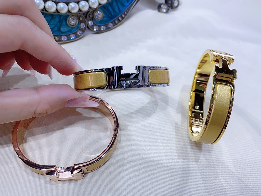 [Vicky]H CHAMPAGNE BRACELET