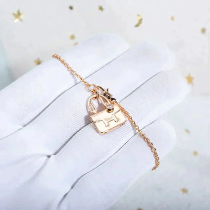 [Vicky]AMULETTE PEDANT ROSE GOLD NECKLACE