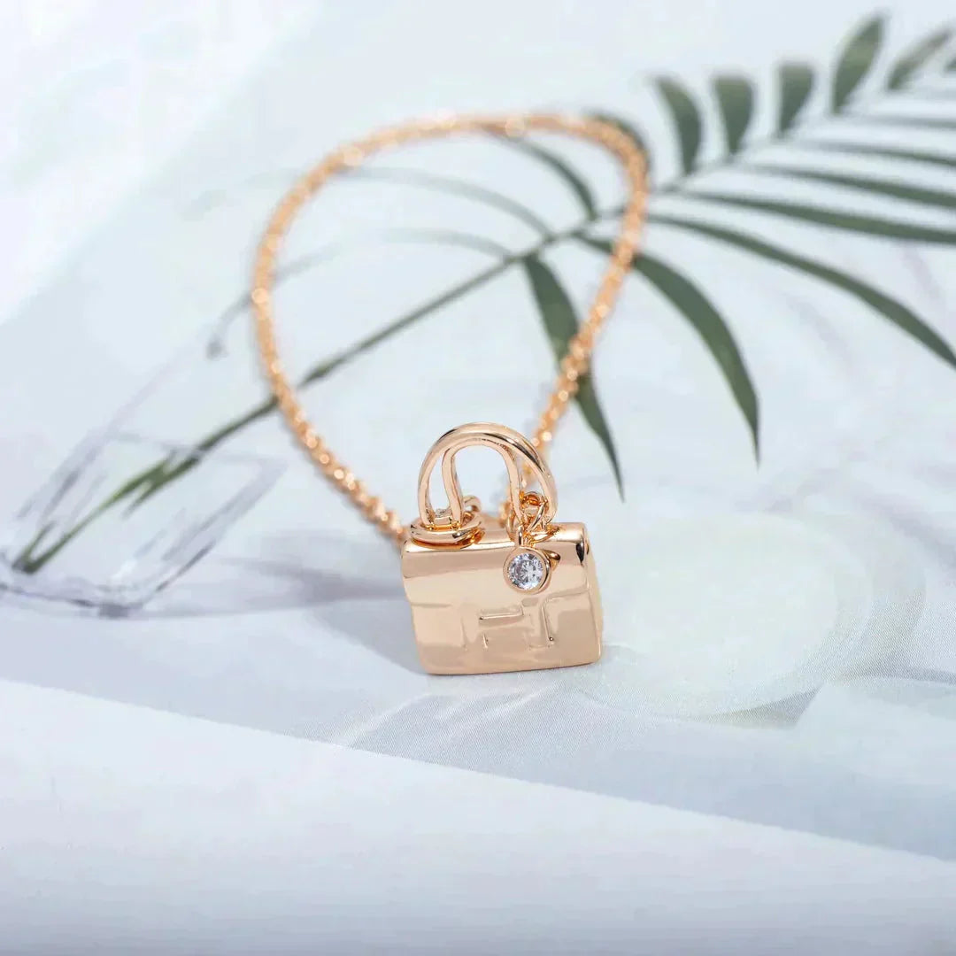 [Vicky]AMULETTE PEDANT ROSE GOLD NECKLACE
