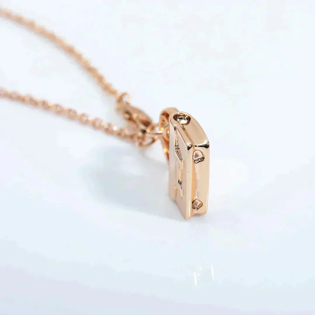 [Vicky]AMULETTE PEDANT ROSE GOLD NECKLACE