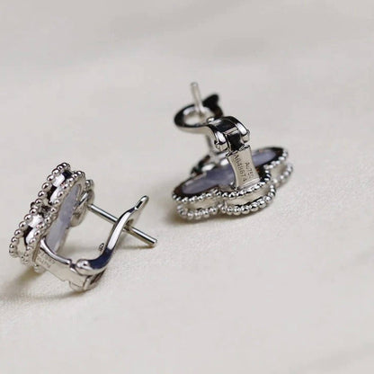 [Vicky]CLOVER MEDIUM 1 MOTIFS  WHITE MOP EARRINGS SILVER