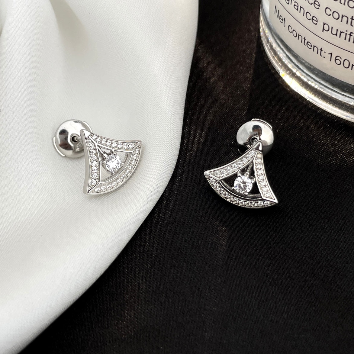 [Vicky]DREAM MINI DIAMOND STUD EARRINGS