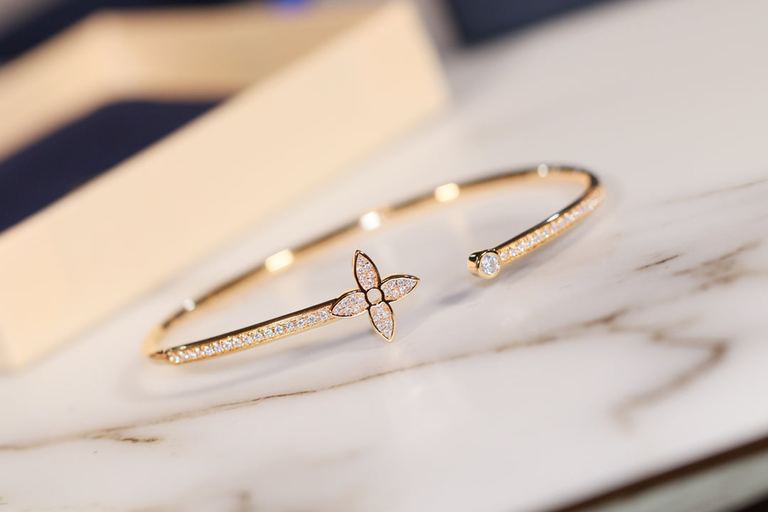 [Vicky]IDYLLE GOLD OPEN BRACELET DIAMOND PAVED