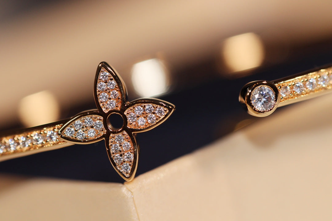 [Vicky]IDYLLE GOLD OPEN BRACELET DIAMOND PAVED