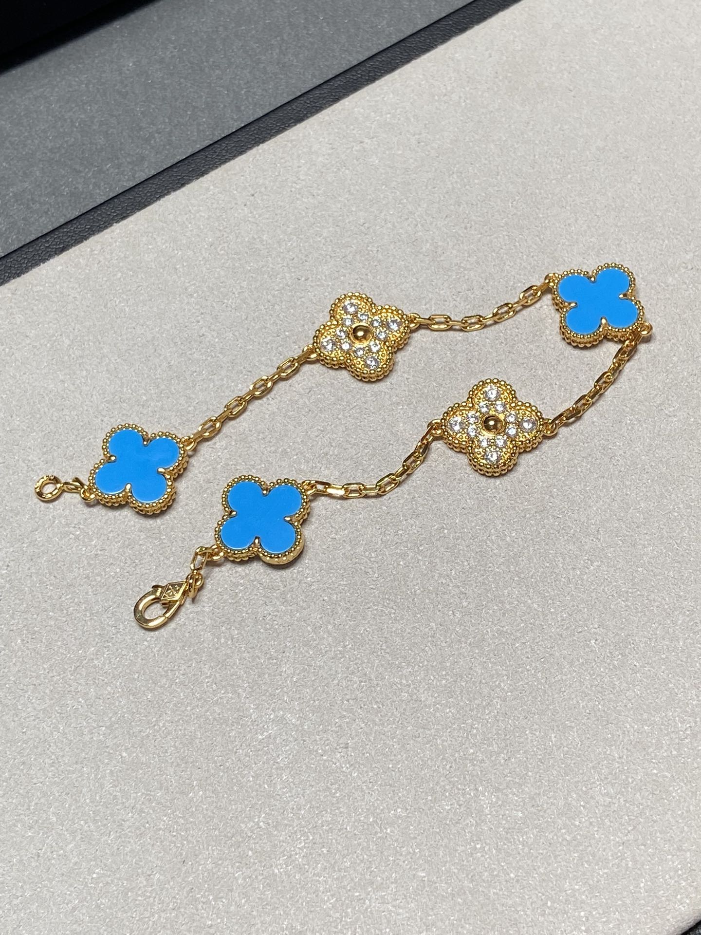 [Vicky]CLOVER 5 MOTIF BLUE CHALCEDONY DIAMOND GOLD BRACELET