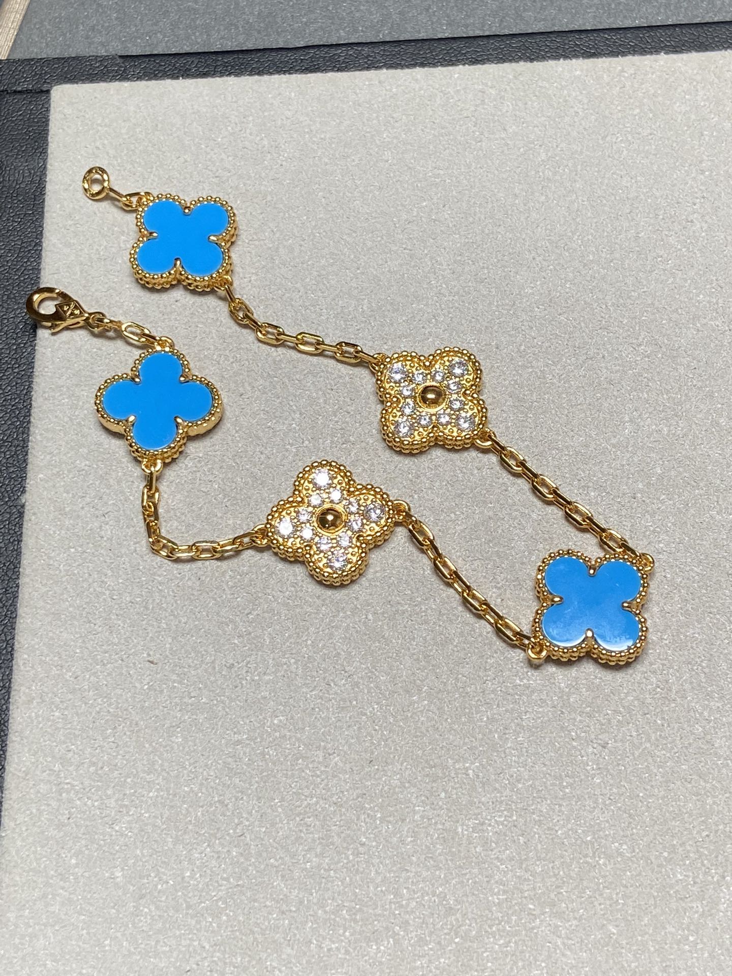 [Vicky]CLOVER 5 MOTIF BLUE CHALCEDONY DIAMOND GOLD BRACELET