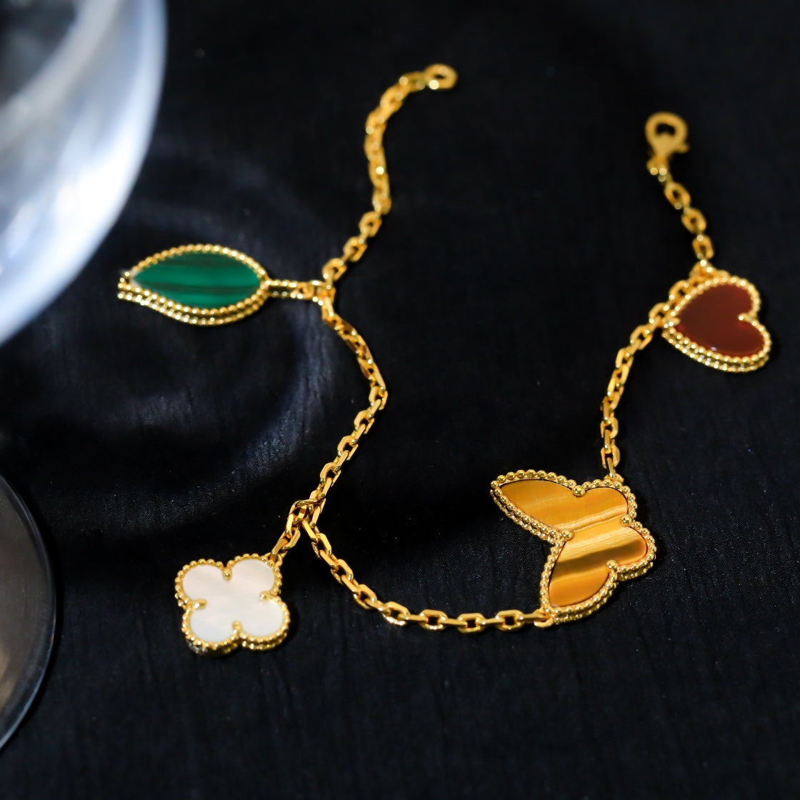[Vicky]LUCKY SPRING 5 MOTIF GOLD BRACELET