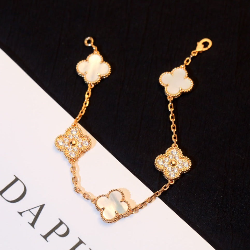 [Vicky]CLOVER BRACELET 5 MOTIF WHITE MOP DIAMOND