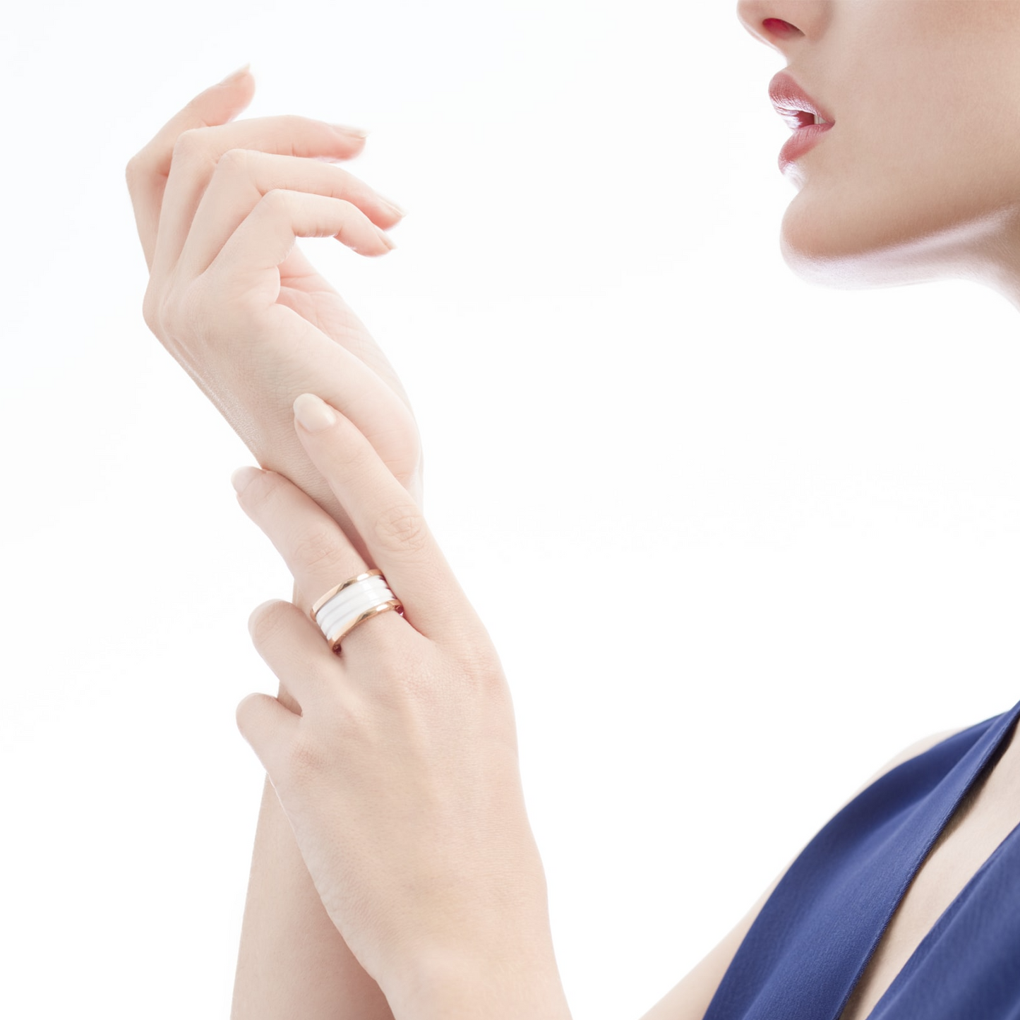[Vicky]ZERO 1 FOUR-BAND LOOPS AND WHITE CERAMIC SPIRAL PINK GOLD RING
