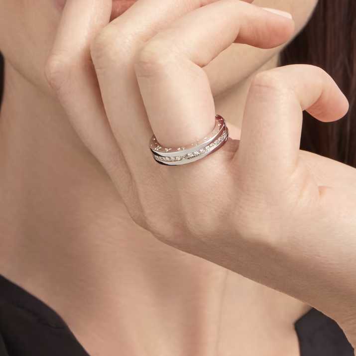 [Vicky]ZERO 1 ONE-BAND PAVED DIAMONDS ON THE SPIRAL RING