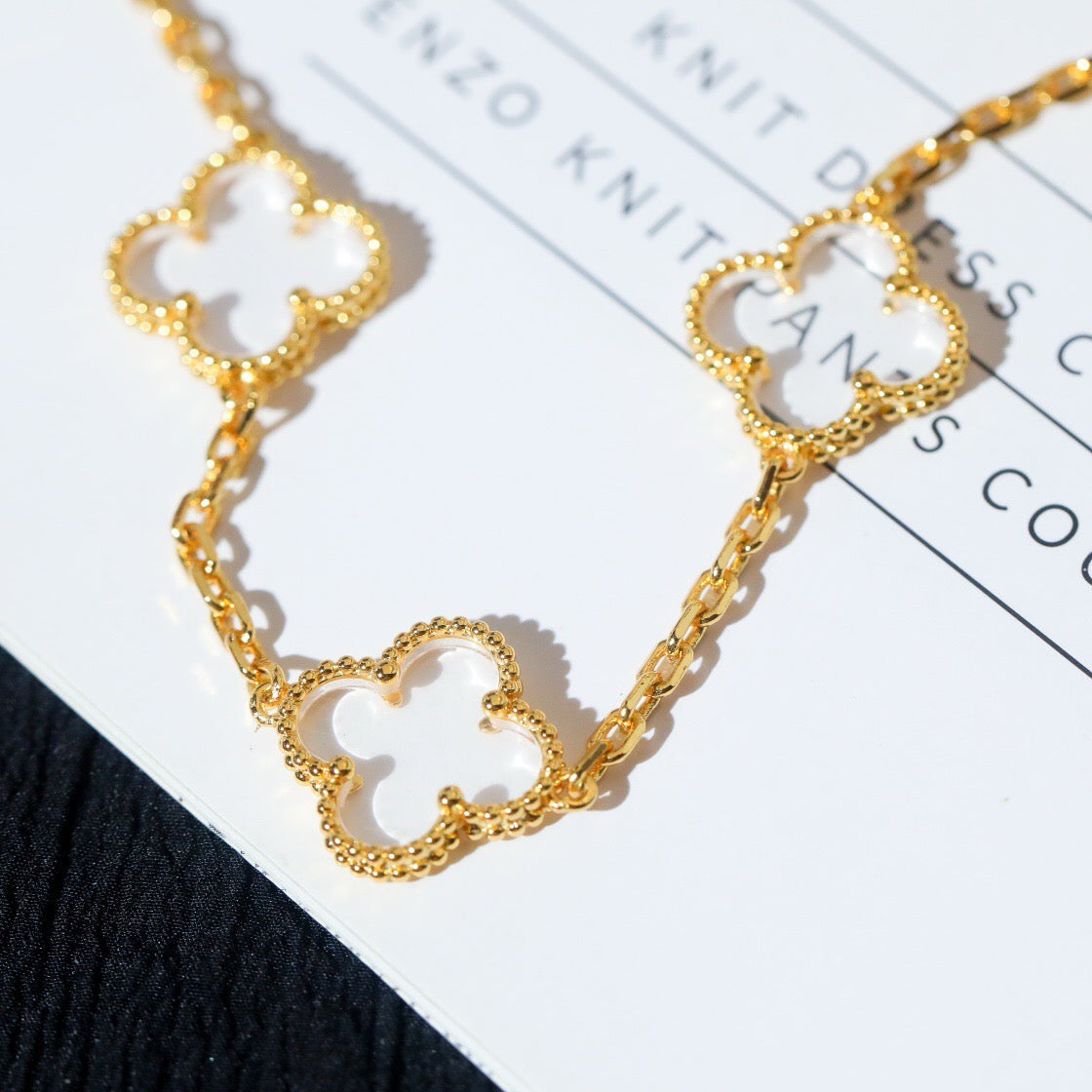 [Vicky]CLOVER 5 MOTIF ROCK CRYSTAL PINK GOLD BRACELET