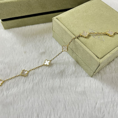 [Vicky]CLOVER 6 MOTIF WHITE MOP BRACELET