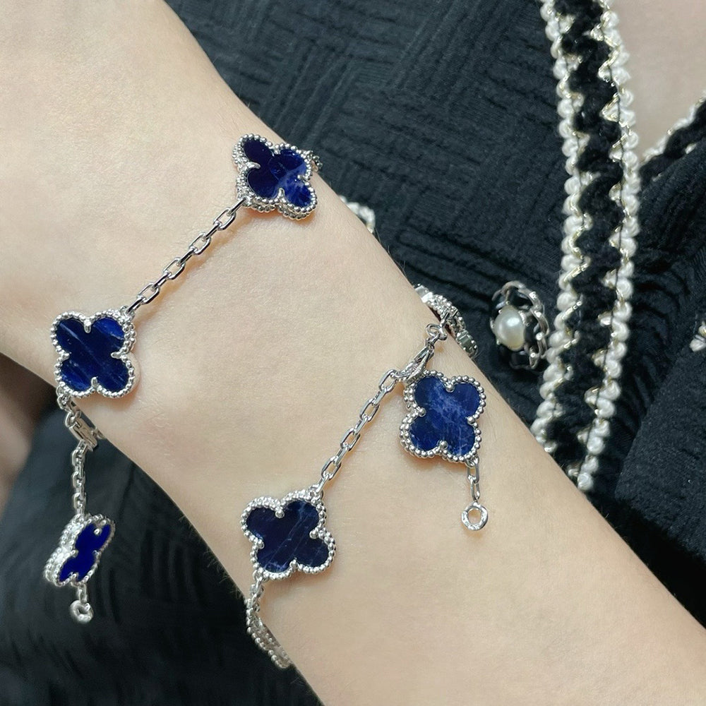 [Vicky]CLOVER 5 MOTIF PIETERSITE SILVER BRACELET