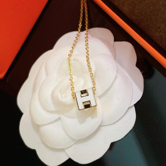[Vicky]H WHITE SQUARE GOLD NECKLACE
