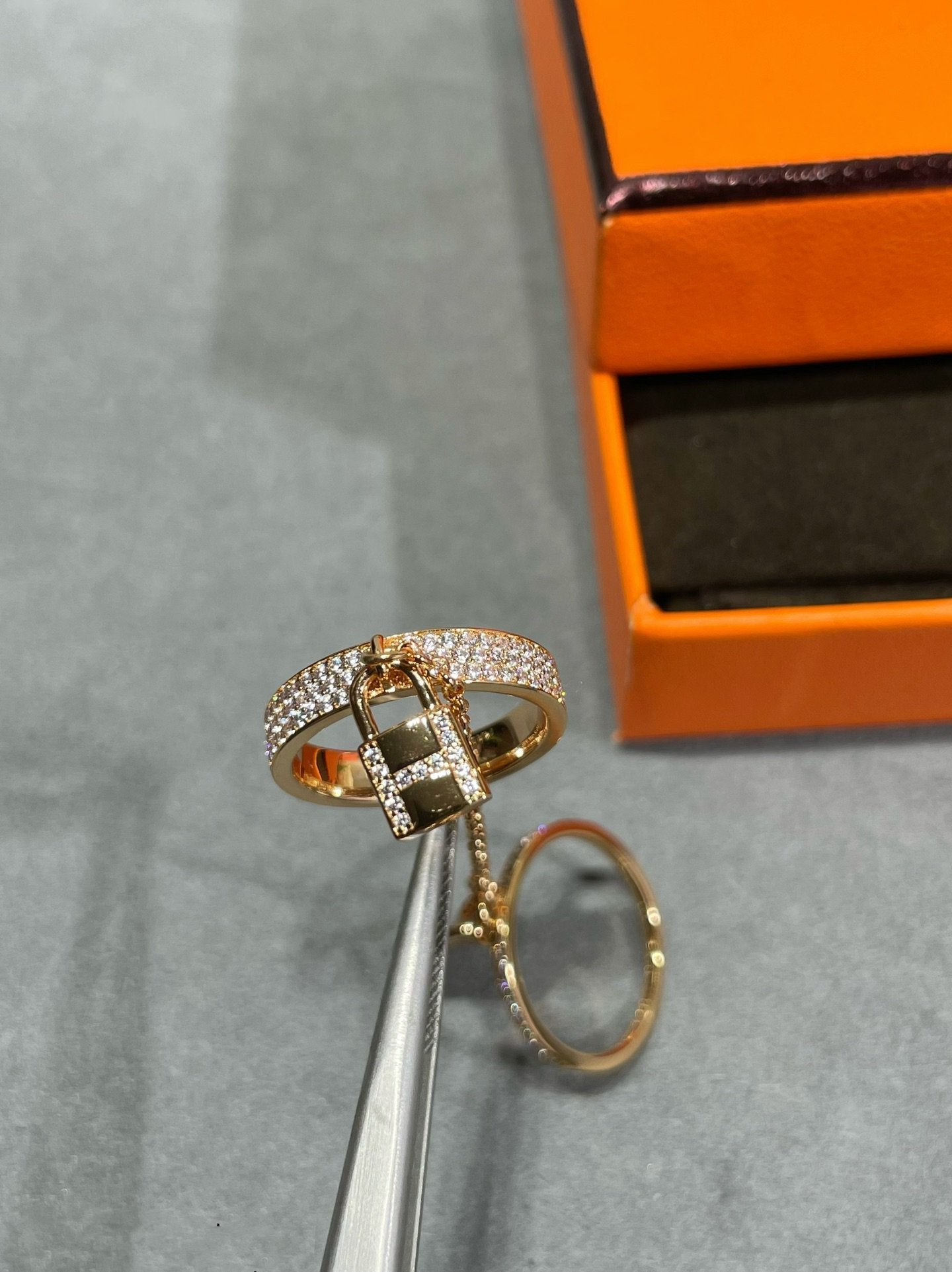 [Vicky]HM KELLY CLOCHETTE DOUBLE RING IN  WITH DIAMONDS