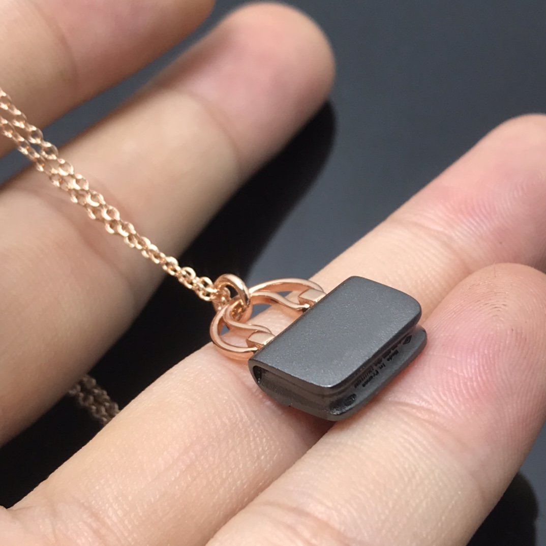 [Vicky]WOMEN'S HM AMULETTES CONSTANCE PENDANT NECKLACE