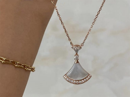 [Vicky]DREAM NECKLACE MOP PINK GOLD DIAMOND