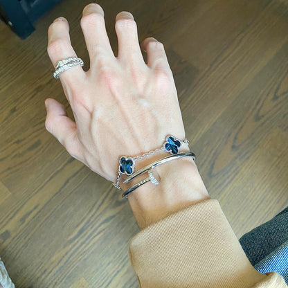 [Vicky]CLOVER 5 MOTIF PIETERSITE SILVER BRACELET